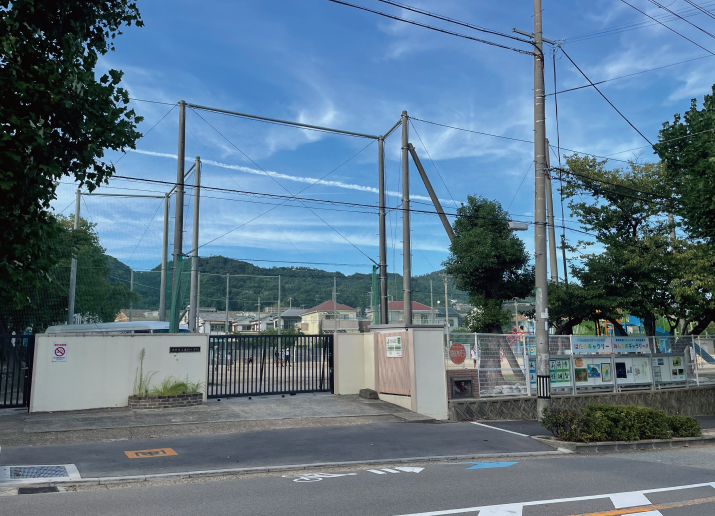 池田市立秦野小学校